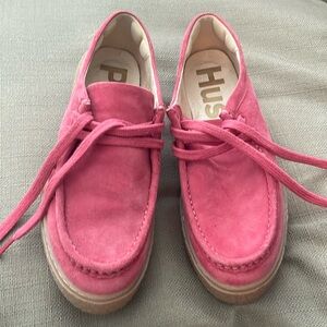 Pink Hush puppies suede Shoes size 7